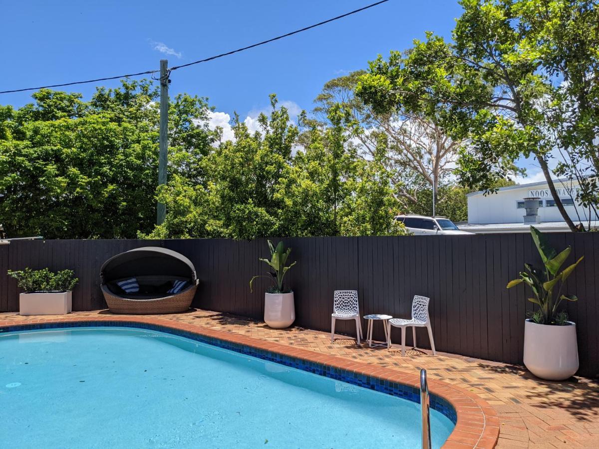 Noosa Sun Motel Нусавил Екстериор снимка