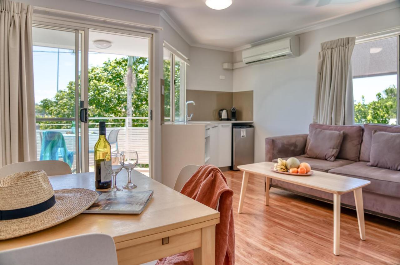 Noosa Sun Motel Нусавил Екстериор снимка