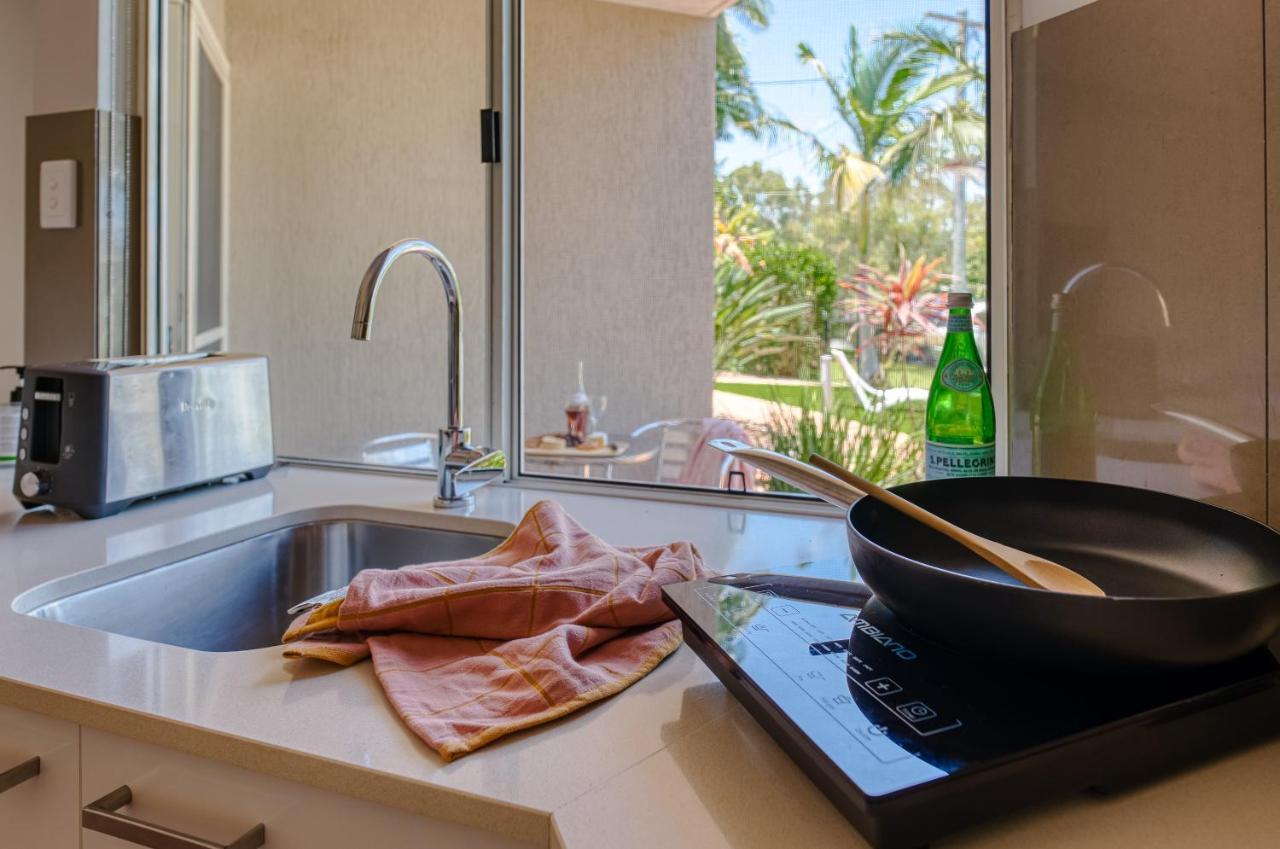 Noosa Sun Motel Нусавил Екстериор снимка