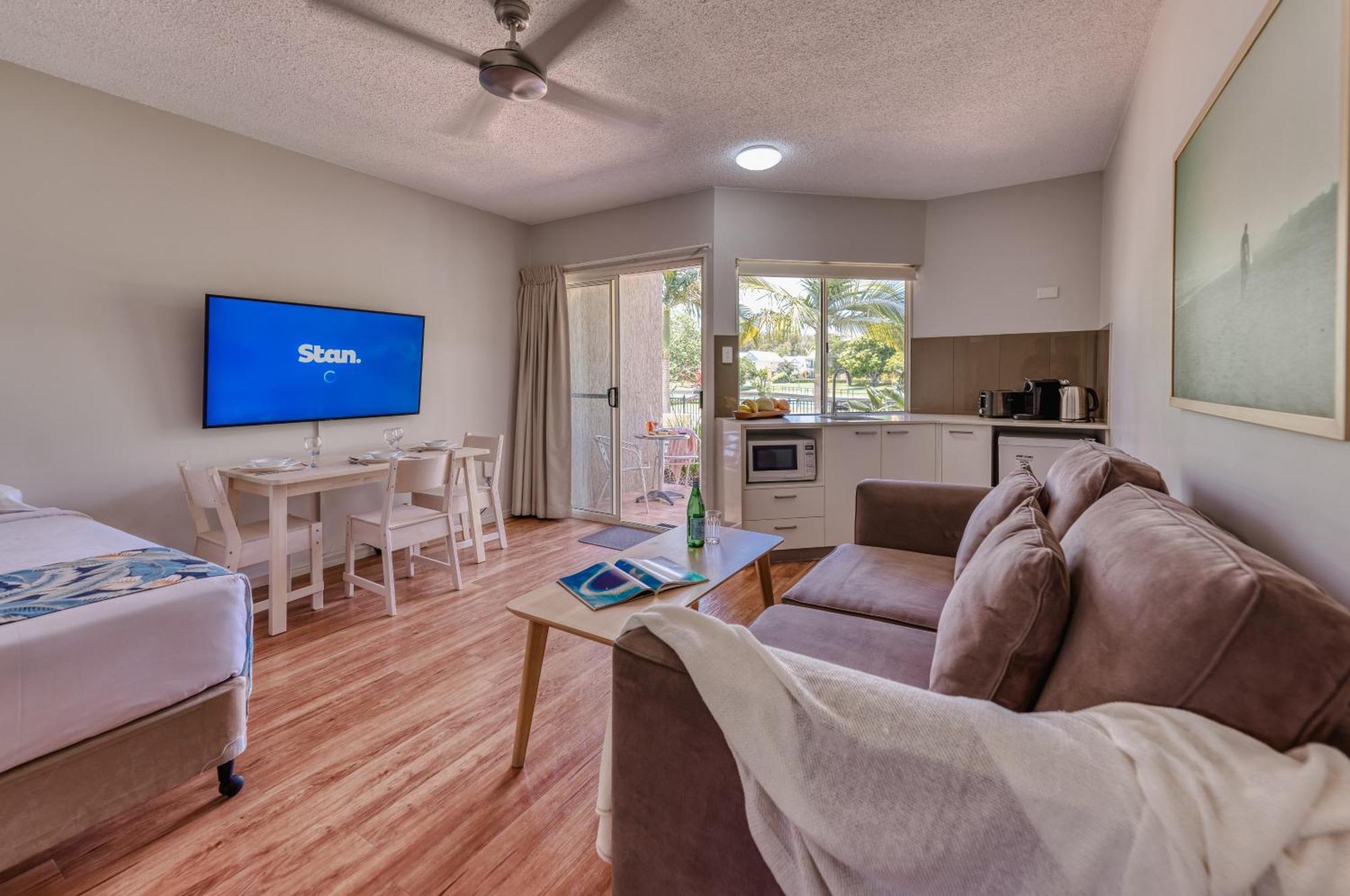 Noosa Sun Motel Нусавил Екстериор снимка