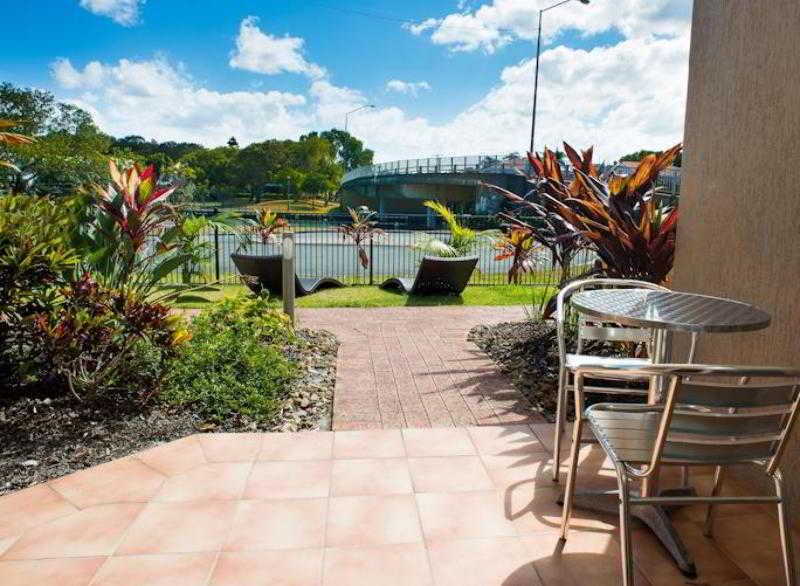 Noosa Sun Motel Нусавил Екстериор снимка